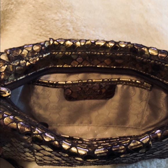 Michael Kors clutch EUC - Picture 4 of 6